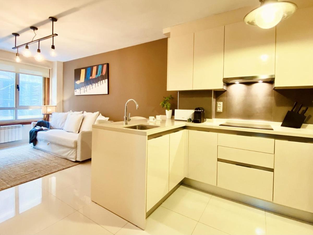 Orzan Beach Surf Apartment A Coruna Bagian luar foto